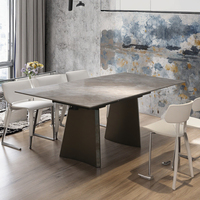 Maßgefertigte Moderne Luxus-Esszimmermöbel mit Metallbeinen Gehärtetes Glas Klappbar für Hotelnutzung Höhenverstellbar Rechteckig Italienisch
