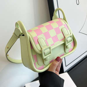 Sac à main en cuir PU de haute qualité avec bandoulière imprimée tendance, nouveau sac de selle portable pour femme - Product Image 1