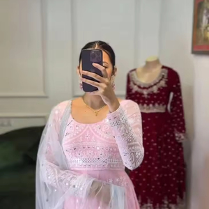 Traje Étnico para Mujer, Salwar Kurti Dupatta con Bordado de Diseñador, para Bodas y Eventos, Georgette Sintética, Última Moda India - Product Image 1