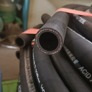 สายยางแรงดันสูงและต่ำ EPDM เกรดอุตสาหกรรม สำหรับเครื่องจักรก่อสร้าง - Product Image 1