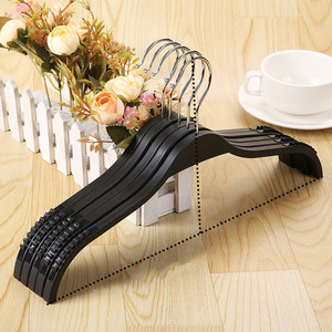 شعار مخصص أبيض وأسود أو أكتاف مضادة للإنزلاق خزانة ملابس شماعة - Product Image 5