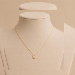 Collar con Colgante de Luna Creciente en Oro Blanco de 18K, Cadena Delicada, Dije de Luna con Diamantes Minimalista, Joyería Fina, Regalo Elegante para Mujer - Product Image 4