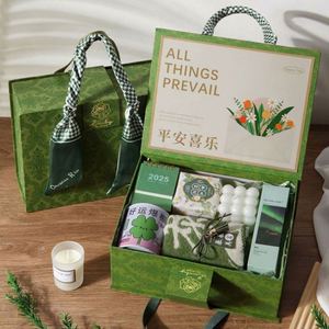 Custom Promotional Luxury Business Bridesmaid Wedding Giveaway <b>Gift</b> Sets Women High Quality Plastic Silk Screen Printed <b>Gift</b> <b>Box</b> - Product Image 2