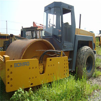 Compacteur routier vibratoire monocylindre Bomag BW217 d'occasion, moteur diesel, modèle 2012, prix avantageux