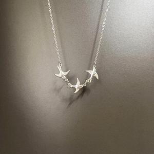 S925 Pure Silver Elegantly Designed Four Leaf Flower Necklace for Women French Luxury High-End <b>Fashion</b> <b>Pendants</b> & <b>Charms</b> - Product Image 5