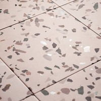 Baldosas de terrazo crema Palermo de 30x30 cm para suelo y pared