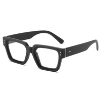 Lunettes de soleil de mode rétro européennes à monture carrée UV400 à changement de couleur pour femmes - Protection solaire parfaite pour la rue