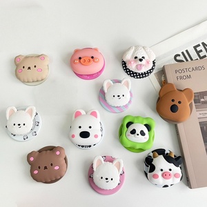 Soporte magnético universal para teléfono móvil con diseño de vaca, perro, cerdito, panda y oso de dibujos animados, con bolsa de aire 3D escalable, para escritorio. - Product Image 1