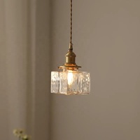 Lampe suspendue en laiton vintage sculptée, lampe à suspension LED simple en verre à effet d'ondulation de l'eau, pour la décoration des restaurants, des chambres à coucher, éclairage