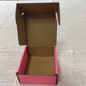 Sıcak satıcı Set 30 4*4*<span class=keywords><strong>2</strong></span> inç beyaz oluklu karton kağıt kutuları için literatür mailler nakliye - Product Image 6