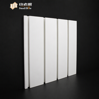 Panneaux de mur à lattes en PVC en gros, couleur personnalisée OEM, panneaux de rangement de garage emboîtables, fourniture en vrac d'usine pour les marques
