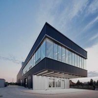 Centre commercial modulaire préfabriqué sur mesure, centre commercial moderne, conception de centre de vente au détail, atelier en acier léger, service de soudage et de découpe