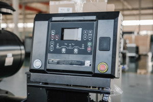 Генератор открытого типа 300 кВт с АВР: готовый к работе, резервное питание - Product Image 2