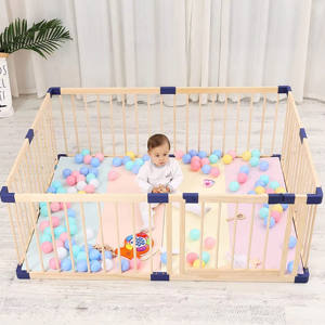 Parque Infantil Moderno y Ecológico de Madera Maciza para Bebés, Barrera de Seguridad y Barandal para Gatear y Caminar en la Sala de Estar - Product Image 1