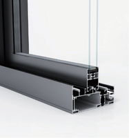 Cuisine extérieure horizontale de luxe au design minimaliste, avec cadre en alliage d'aluminium et verre trempé triple double vitrage résistant aux intempéries