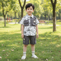Ensemble chemise à manches courtes et short tie-dye imprimé avec lettres et patchwork pour garçons – Tenue deux pièces pour enfants – Vente en gros usine – Costume pour enfants