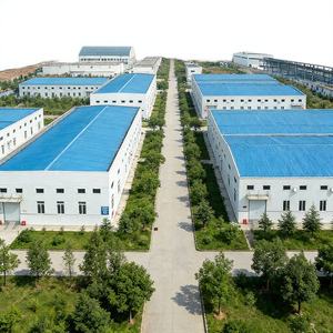 โกดังอุตสาหกรรมสำเร็จรูปโครงสร้างเหล็กแบบประหยัดพลังงาน ทนทานสูง ใช้งานได้ยาวนาน 50 ปี รองรับลมแรง 200 กม./ชม. - Product Image 1