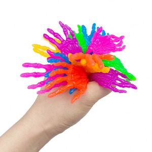 Jouets anti-stress - Nouveauté Halloween : Jouets mains fantômes collantes en TPR, Jouets Mochi de décompression à lancer - Product Image 4
