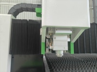 Source laser à fibre IPG d'origine pour machine de découpe laser 1KW 2KW 3KW 4KW 6KW 12KW