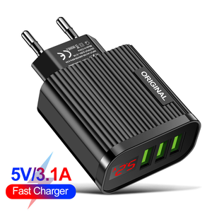 Nouvelle conception Chargeur de voyage LED 3USB 15W 3.1A avec affichage numérique, chargeur mural personnalisable avec logo pour iPhone Xs 13 Samsung Motorola - Product Image 1