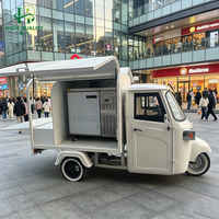 Chariot alimentaire Tuktuk personnalisé de haute qualité pour la vente de nourriture et de boissons de rue