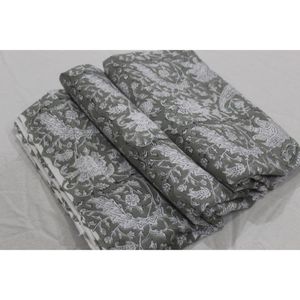 Tela Tradicional India con Estampado Sanganeri, Impresa a Mano con Bloques, 100% Algodón, Material Decorativo para el Hogar, Tela para Tapicería - Product Image 1