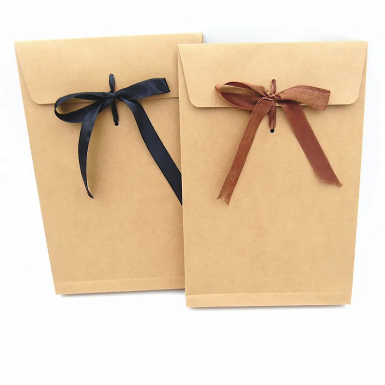 Kit d'information en papier kraft avec logo personnalisé B5/A5 Sac de classement pour emballage de cadeau de vêtement avec ruban avec rangement pour cahier d'estampage en feuille d'or