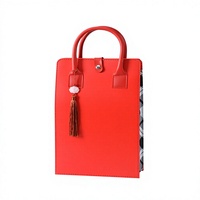 Coffret cadeau vin haut de gamme en PU pour 2 bouteilles, avec sac de transport élégant, détails en cuir premium, logo personnalisé et pompon