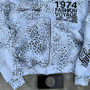 เสื้อสเวตเตอร์มีฮู้ดแขนยาวมีฮู้ดขนแกะสีอ่อนมีซิปโลโก้ตามสั่งไซส์ออกแบบได้ตามต้องการ - Product Image 3