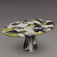 Table ronde moderne personnalisée en fibre de verre, motif graffiti arc-en-ciel coloré, dessiné à la main, table d'appoint à motifs colorés
