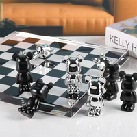 Vente en gros usine : Ensemble de jeu d'échecs en cristal artisanal pour décoration de table et de maison, avec pièces d'échecs en résine amovibles en forme d'ours, ornement de bureau