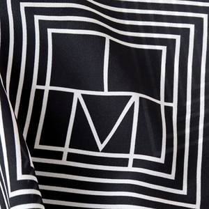 Sciarpa Nera in Seta Crepe de Chine Leggera e Trasparente per Primavera Estate, Minimalista ed <span class=keywords><strong>Elegante</strong></span> - Product Image 2