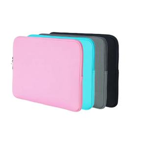 Funda impermeable blanda para portátil de 15,6 pulgadas, funda protectora de transporte con logotipo personalizado, funda de neopreno para portátil - Product Image 1