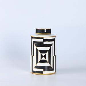 <span class=keywords><strong>Vase</strong></span> <span class=keywords><strong>à</strong></span> fleurs en céramique <span class=keywords><strong>à</strong></span> rayures géométriques abstraites pour décoration intérieure de la maison, peinture <span class=keywords><strong>à</strong></span> la main pour salon, hôtel et décoration - Product Image 4