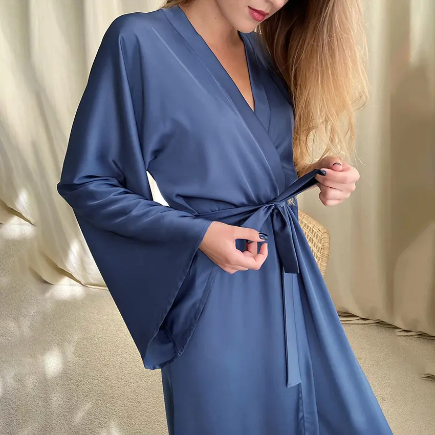 2022 Großhandel Luxus Satin Robe lange Seide grüne Roben Frauen Brautkleider Brautjungfer Hochzeit Kimono Abaya Pyjama Nachtwäsche