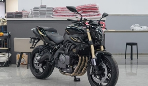 Meilleure Vente 2026 Benelli TNT600i - Moto Sportive Naked à Quatre Cylindres en Ligne de 600 cm³, 81 CV pour Pilotes Performants - Product Image 4