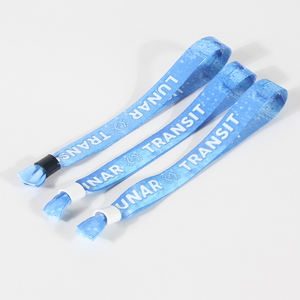 เทศกาลปีใหม่คริสต์มาสสายรัดข้อมือมือพิมพ์โพลีเอสเตอร์ความร้อนพร้อมโลโก้ที่กําหนดเอง - Product Image 3