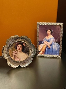 Khung Ảnh Khung Ảnh Kim Loại Hình Hoa Mặt Trời Tròn Đơn Giản Màu Bạc Tùy Chỉnh Khung Ảnh Hoa Vàng Sáng Tạo - Product Image 4