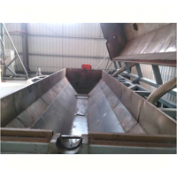 Machine de rotomoulage pour la fabrication de kayaks et de catamarans en plastique, four de rotomoulage oscillant