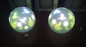 चमकदार एलईडी लाइट गार्डन प्लास्टिक फ्लैशिंग लालटेन बॉल घूर्णन टाइमर आउटडोर लैंप - Product Image 4