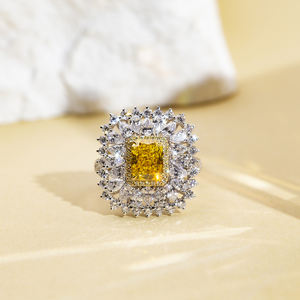 แหวนเพชรเมล็ดใหญ่ทรงเรเดียนท์คัท ประดับเพชรเหลืองแล็บโกรว์ 18K ทองคำ รุ่น MSR-1671 จาก Messi Jewelry สำหรับงานปาร์ตี้ - Product Image 1