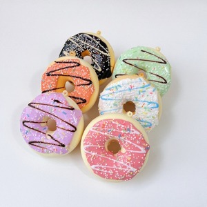 Vente Flash : Jouet Sensoriel Anti-Stress en Forme de Donut, Matériau PU Souple, Jouet Squishy pour Enfants et Adultes - Product Image 2
