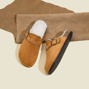 Pantuflas de gamuza suave de alta gama, aptas para uso en interiores y exteriores, pantuflas de invierno para mujer, cómodas y afelpadas, con función antideslizante. - Product Image 3