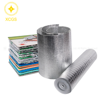 Rouleau d'isolation thermique économique, prix d'usine, feuille d'aluminium, mousse XPE, matériau résistant à la chaleur pour toit en pente