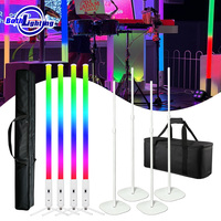4 tubes LED Pixel avec supports réglables en hauteur dans un sac de transport 360 °   Projecteurs de scène sans fil DMX RGBWA IP65 pour DJ et événements de mariage