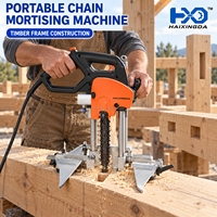 Machine à mortaiser à chaîne à moteur brossé de haute précision : découpe des trous carrés propres pour la construction de charpentes en bois et les travaux de poutres.