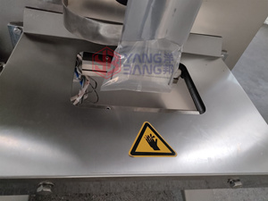 Empaquetadora automática de queso y bolas de masa hervida de pescado, pesadora multicabezal congelada, máquina empacadora de bolas de masa hervida de arroz - Product Image 2