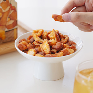 Chayan Crispy Pretzel Pieces al gusto ricco di formaggio, snack cotto al forno, 1 confezione individuale da asporto (34,5 g ciascuno) - Product Image 4