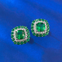 Boucles d'oreilles clous halo en argent sterling 925 plaqué rhodium avec zircon cubique vert taille carrée 7 mm pour femme, cadeau de fête