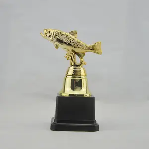 Nieuwe Custom Goedkope Gouden Vis Vorm Speelgoed Plastic Hars Bedrukt Betta Vissen Trofee Voor Sportevenement League Competitie Prijzen Geschenken